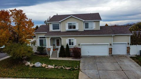 Tiny photo for 4877 W HAYLOFT CV, West Valley City, UT 84120 (MLS # 2121479)