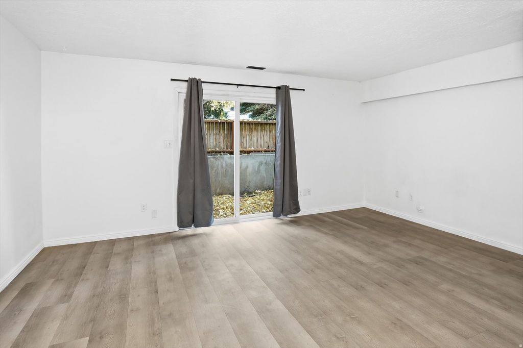 Photo of 1325 LINCOLN AVE #1, Ogden, UT 84404 (MLS # 2160344)