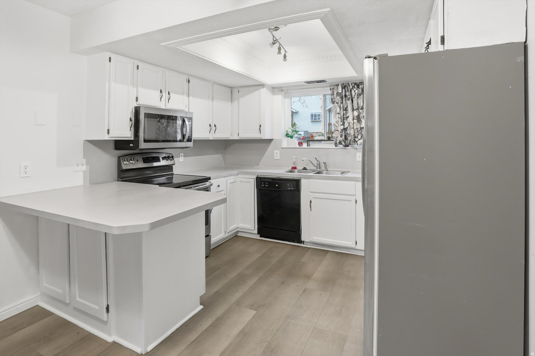 MILL CREEK - Residential