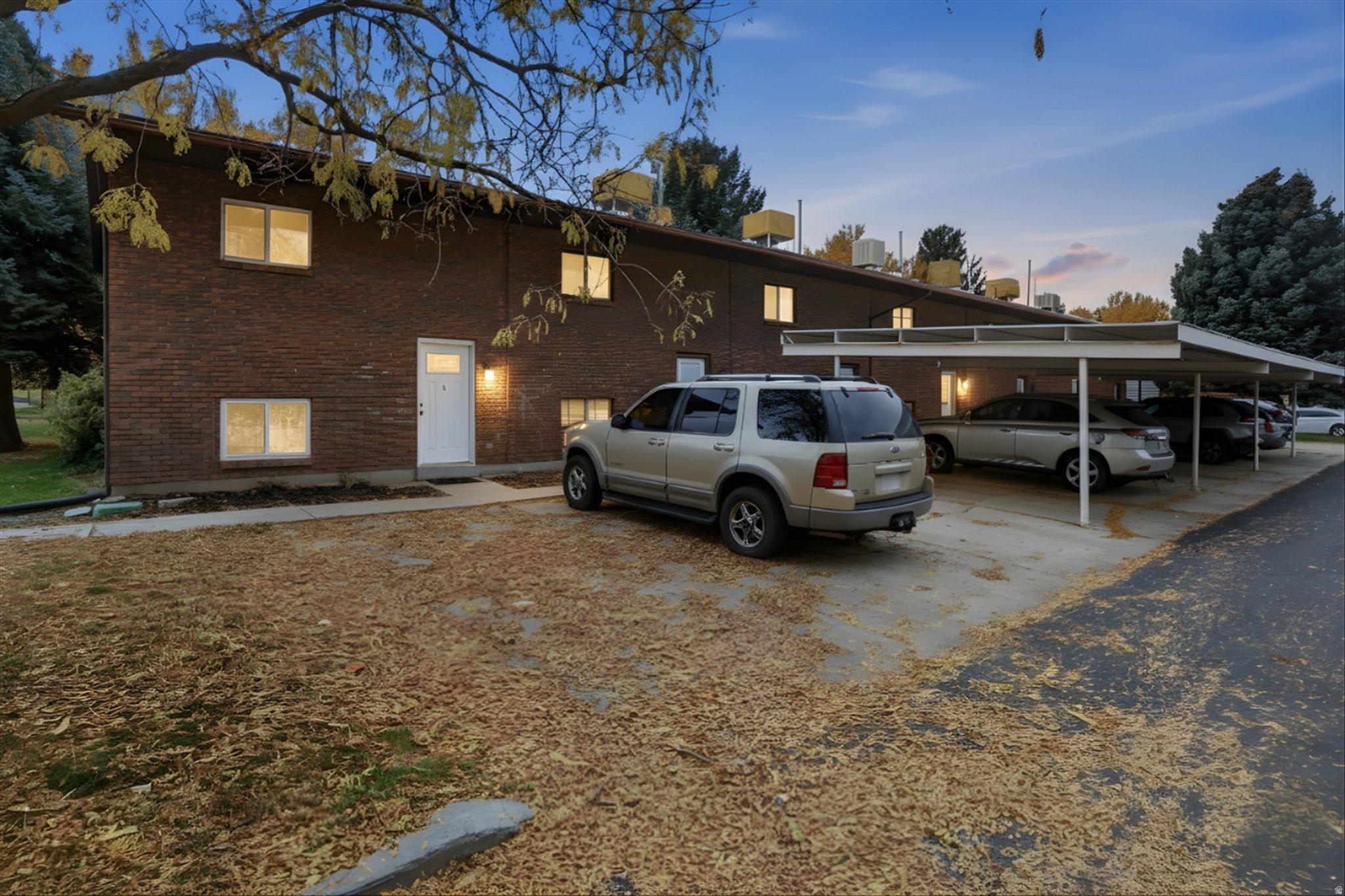 MILL CREEK - Residential