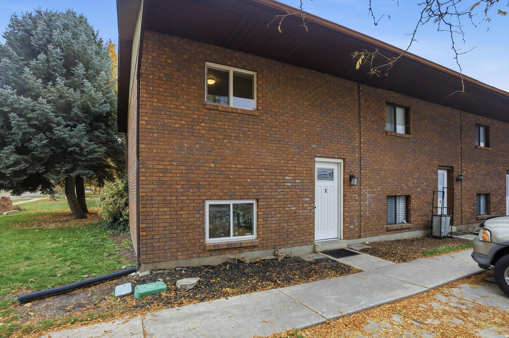MILL CREEK - Residential