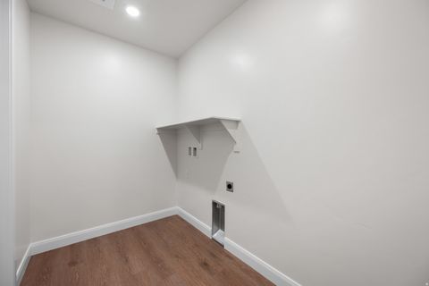 Tiny photo for 1579 HORIZON PKWY N #124, Washington, UT 84780 (MLS # 2142487)