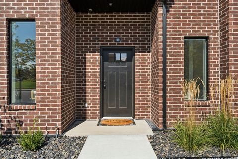 Tiny photo for 252 N MAIN ST, Bountiful, UT 84010 (MLS # 2152704)