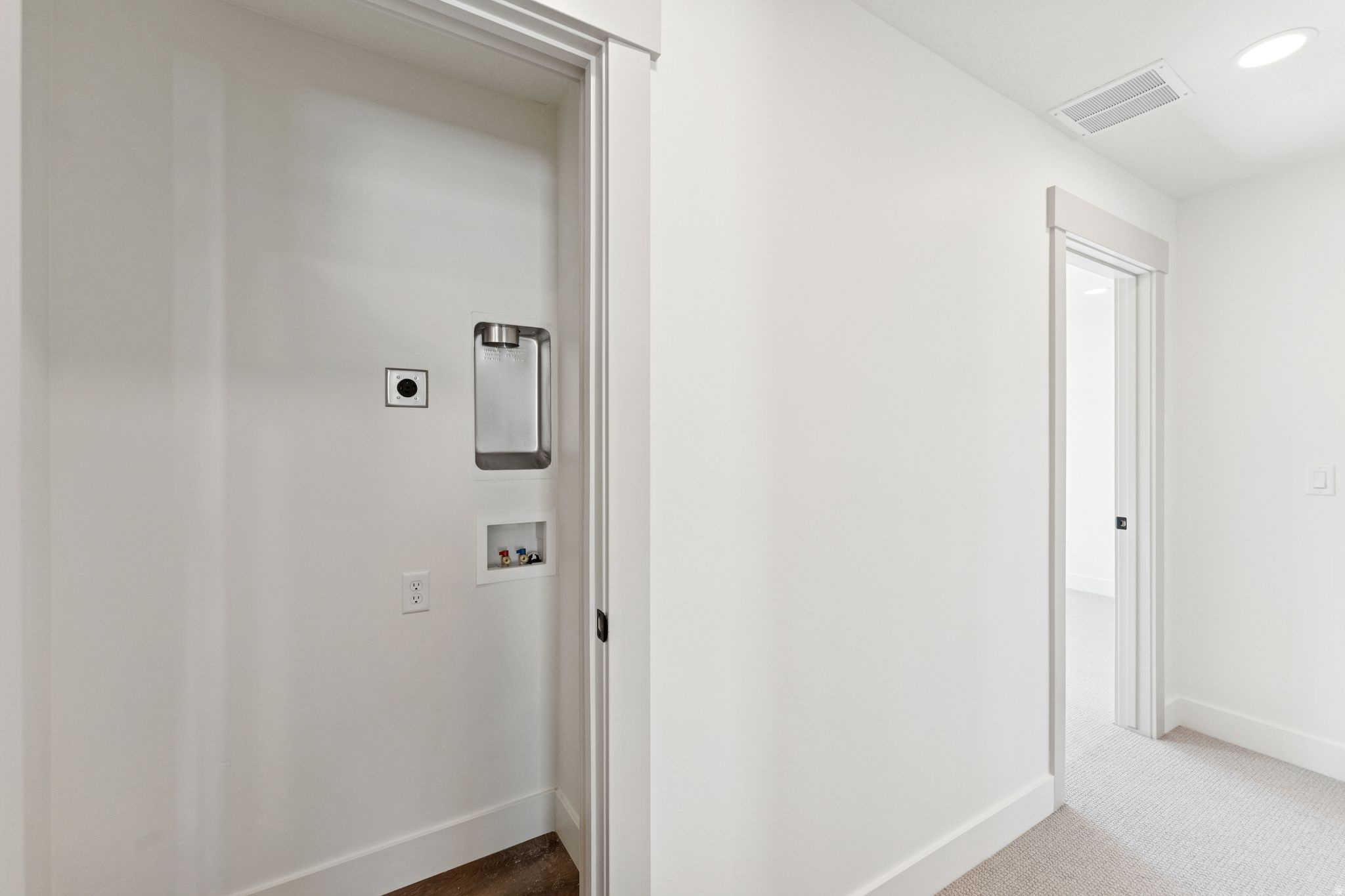 THE BROOKS ON MAIN - Residential