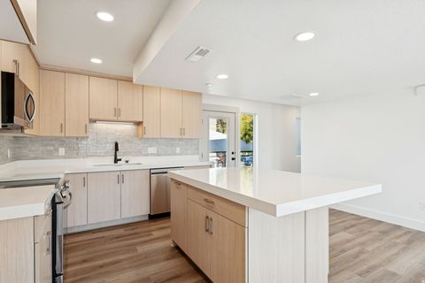 Tiny photo for 252 N MAIN ST, Bountiful, UT 84010 (MLS # 2152704)
