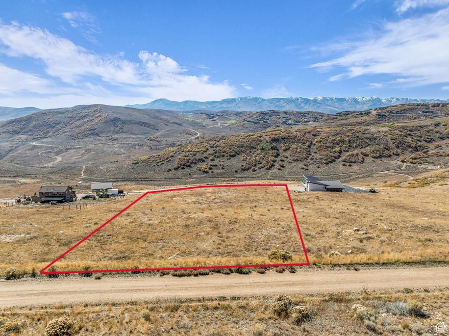 Amazing 1-acre lot with phenomenal mountain views located in the gated community of Lake Rockport Estates! Enjoy year-round access and easy proximity to boating, fishing, hiking, and snow sports, all while surrounded by peace, privacy, and nature. Whether you're seeking a weekend getaway or a full-time residence, this lot offers the perfect blend of convenience, serenity, and spectacular scenery. Just 20 minutes from Park City and under an hour from Salt Lake City - mountain living doesn't get better than this! Please inquire with the HOA regarding the availability and timeline for a water meter on this beautiful buildable lot.