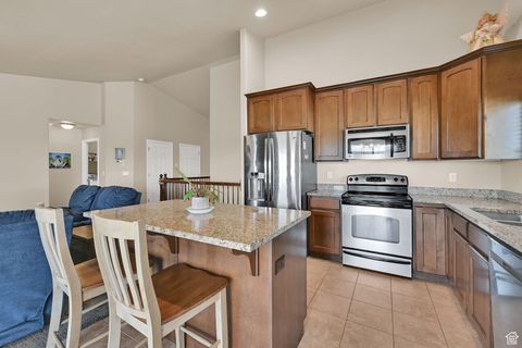 Tiny photo for 2462 N HOODED CRANE CIR W, Clinton, UT 84015 (MLS # 2107429)