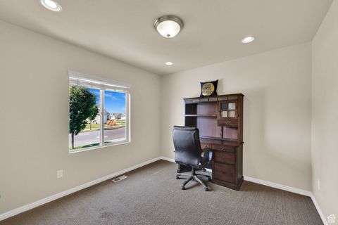 Tiny photo for 2462 N HOODED CRANE CIR W, Clinton, UT 84015 (MLS # 2107429)