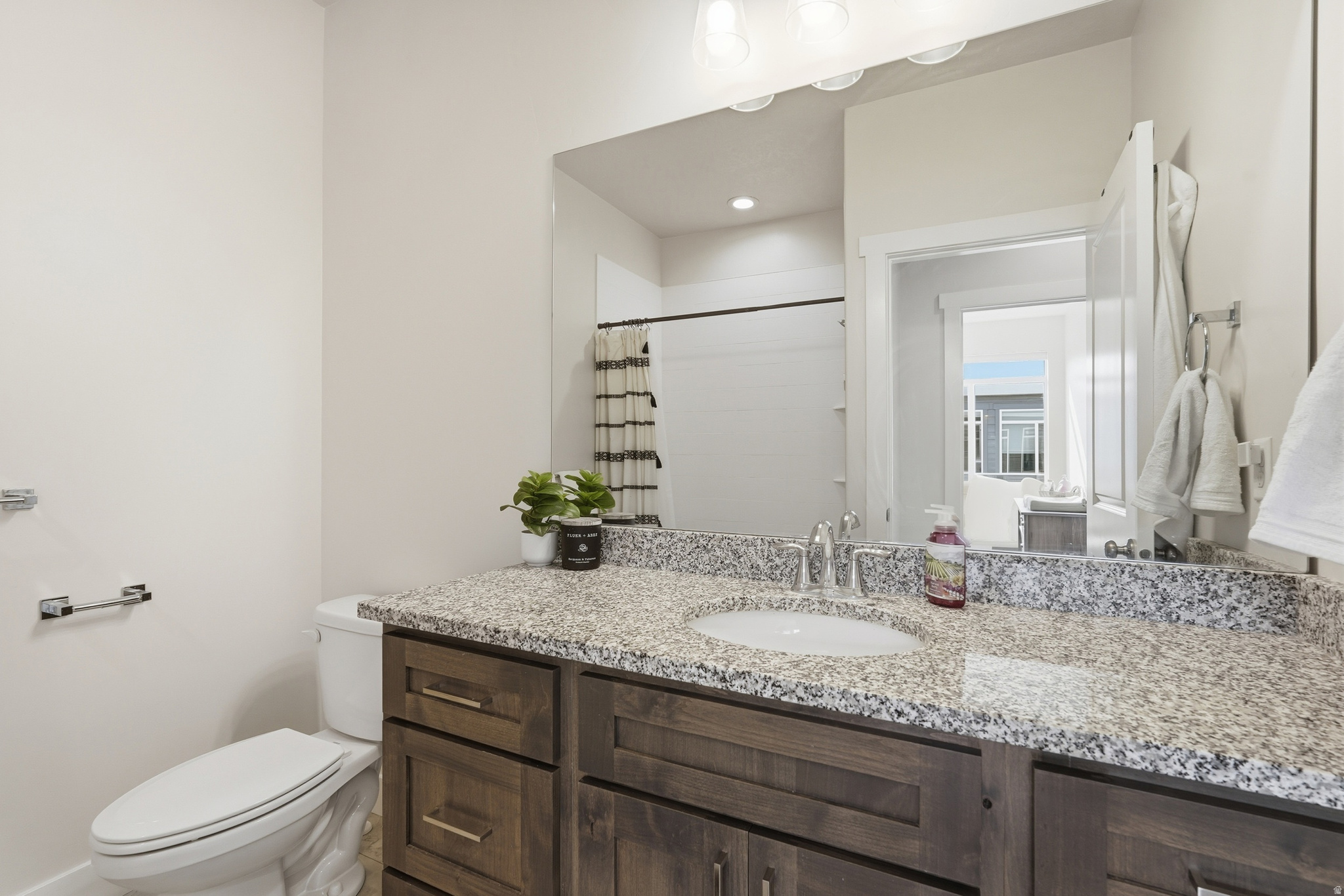 THE UNION TOWNHOMES - Residential