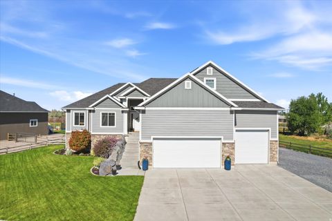 Photo of 1839 S 3335 W, West Haven, UT 84401 (MLS # 2154398)