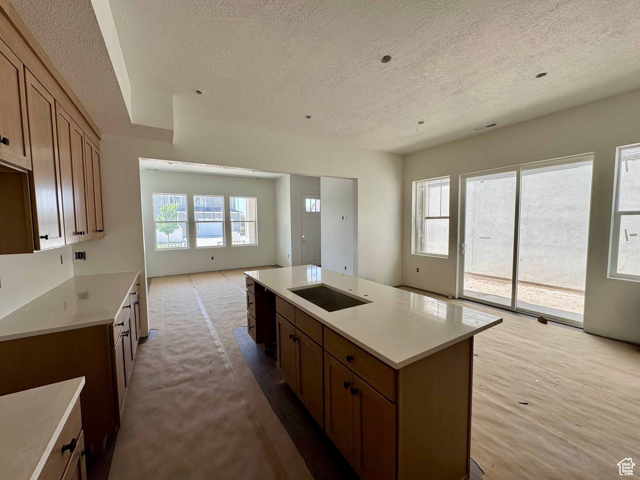 HUNTINGTON RANCH - Residential