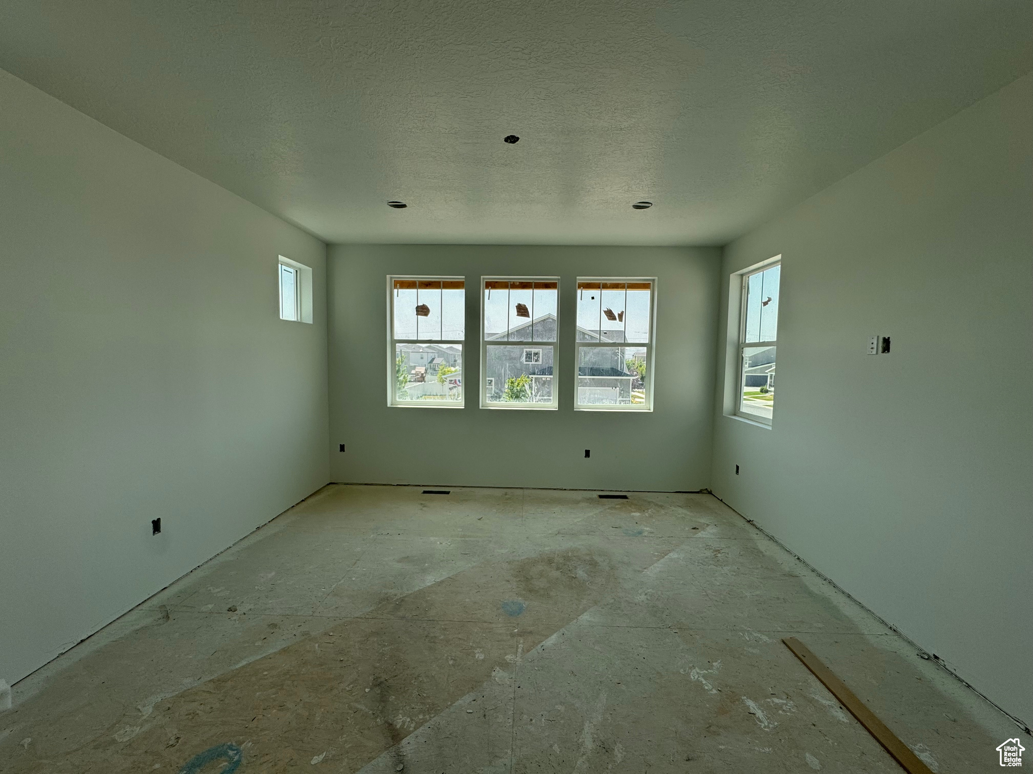 HUNTINGTON RANCH - Residential