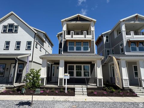 Photo of 811 S 950 W #127, Springville, UT 84663 (MLS # 2111357) Photo of 811 S 950 W #127, Springville, UT 84663 (MLS # 2111357)