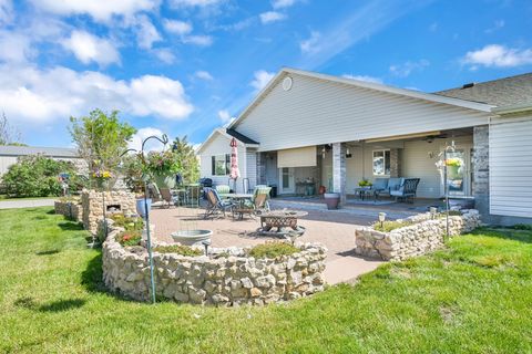 Tiny photo for 3139 N PELICAN DR, Farr West, UT 84404 (MLS # 2134367)