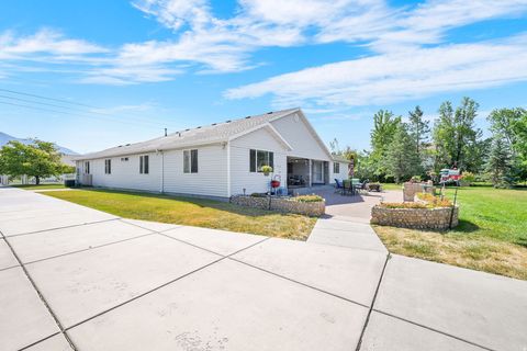 Tiny photo for 3139 N PELICAN DR, Farr West, UT 84404 (MLS # 2134367)