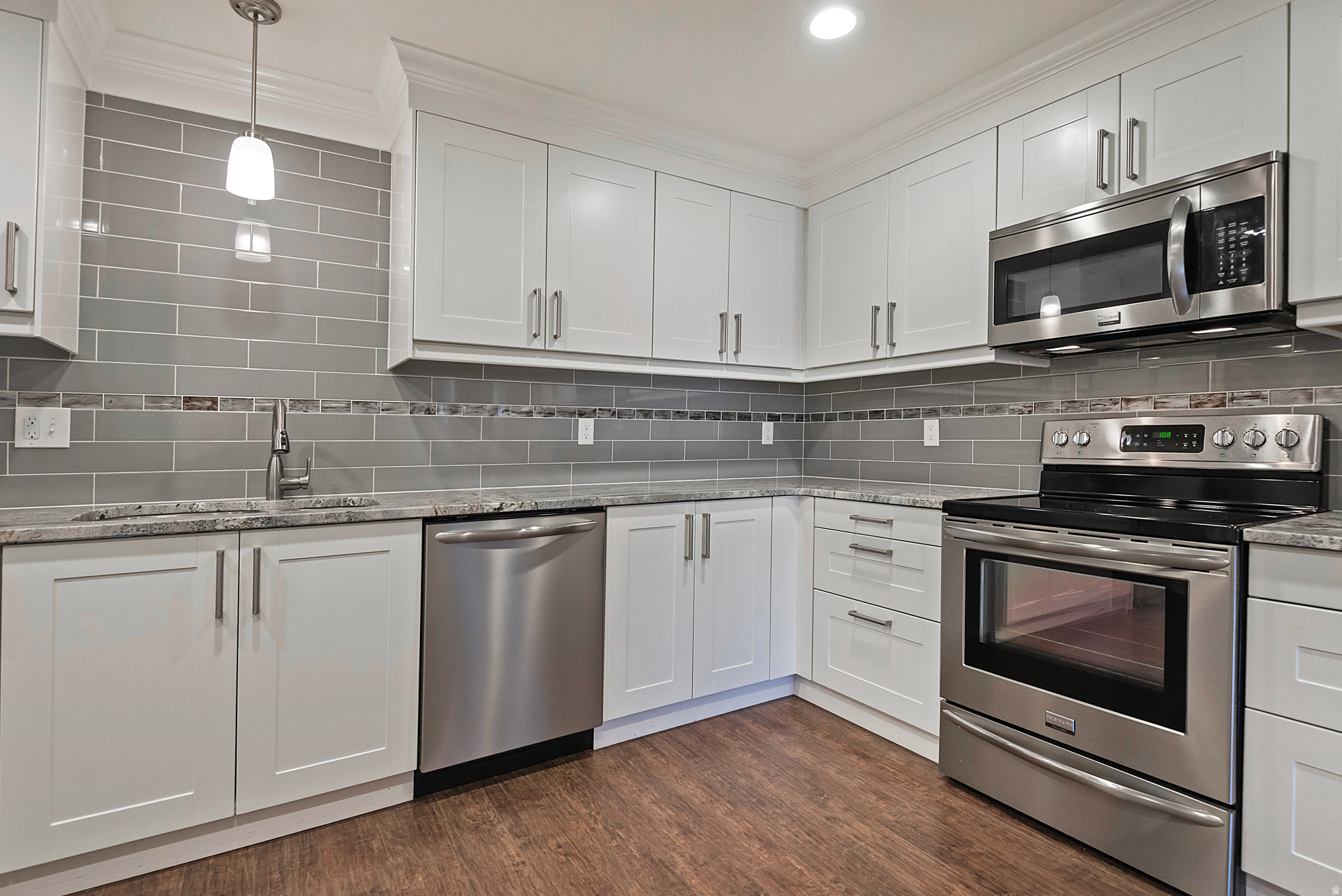 GRAYSTONE PINES - Residential