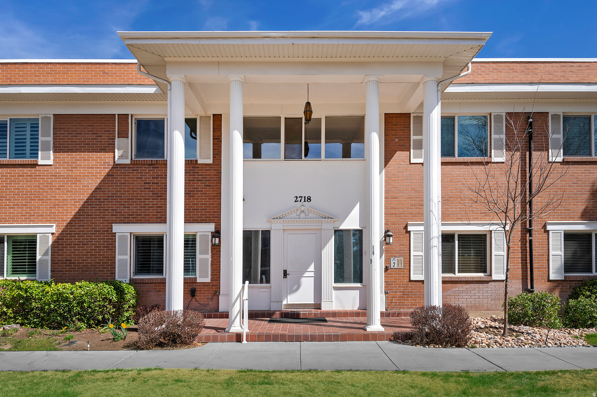 GRAYSTONE PINES - Residential