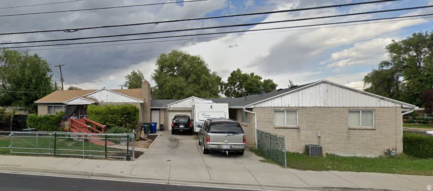 Unique Tri-plex in Prime Location! This is a solid home with garage and an attached duplex. Perfect for investors or owner-occupants.  Ample parking. Don't disturb tenants- offer contingent on inspection. Must be purchased w/ Duplex. See MLS #2109686