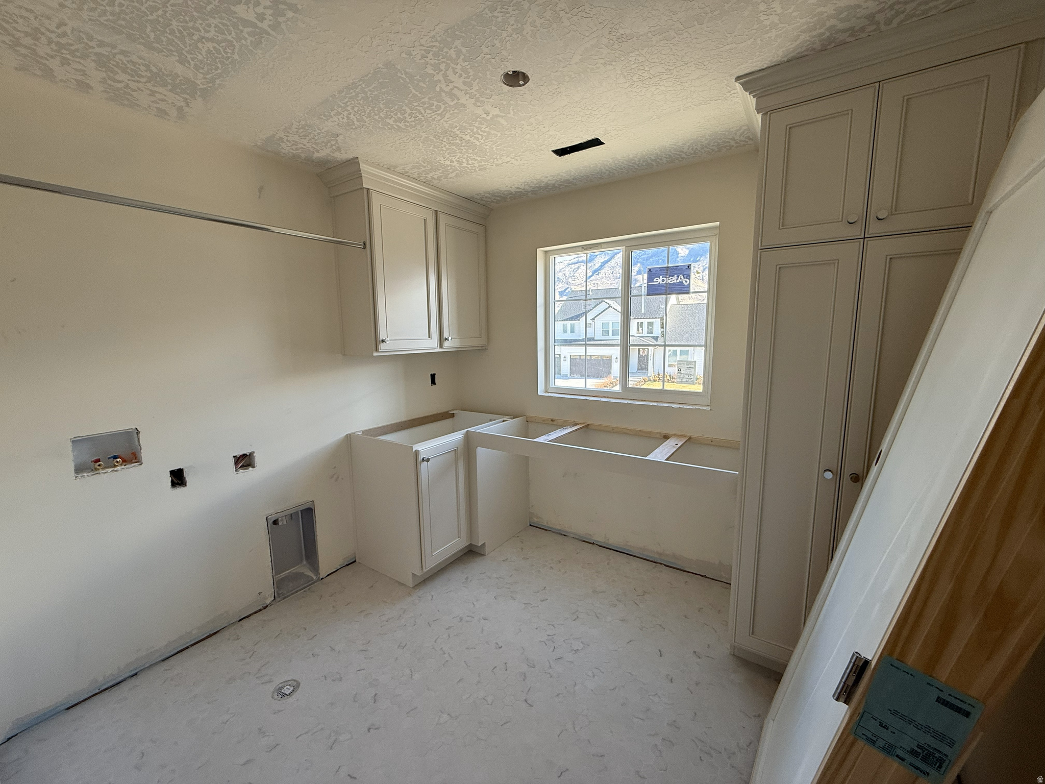 BECK HILLSIDE ESTATES - Residential