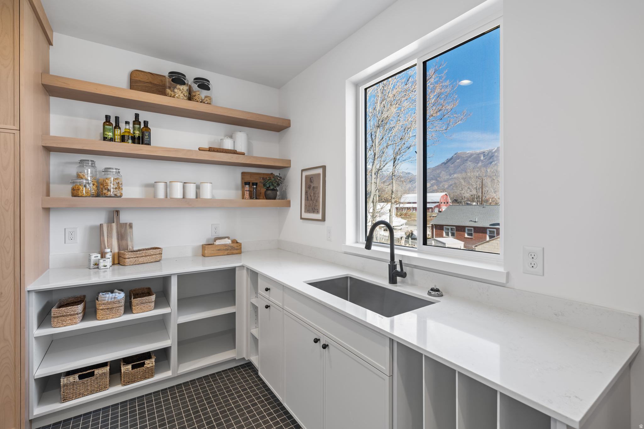 BECK HILLSIDE ESTATES - Residential