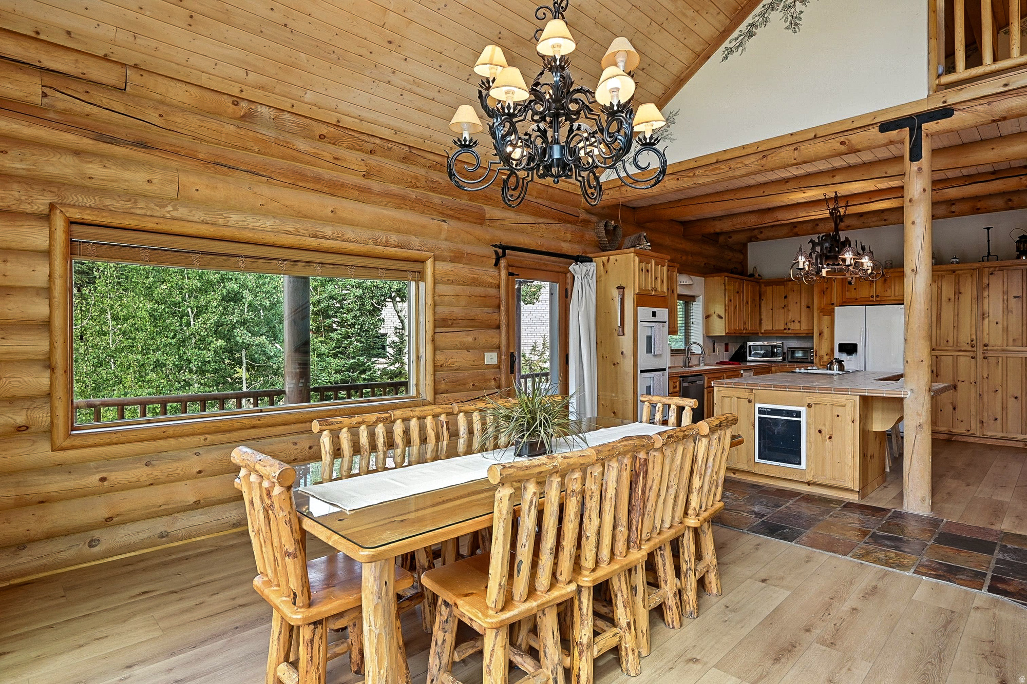 WOODBRIDGE - Residential