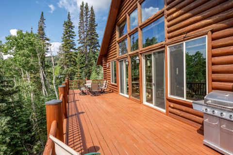 Tiny photo for 433 EAGLES ROOST St W, Brian Head, UT 84719 (MLS # 2141623)