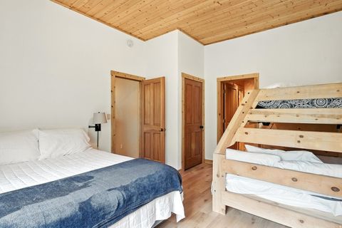 Tiny photo for 433 EAGLES ROOST St W, Brian Head, UT 84719 (MLS # 2141623)