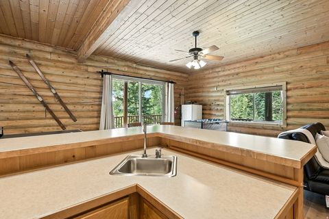 Tiny photo for 433 EAGLES ROOST St W, Brian Head, UT 84719 (MLS # 2141623)