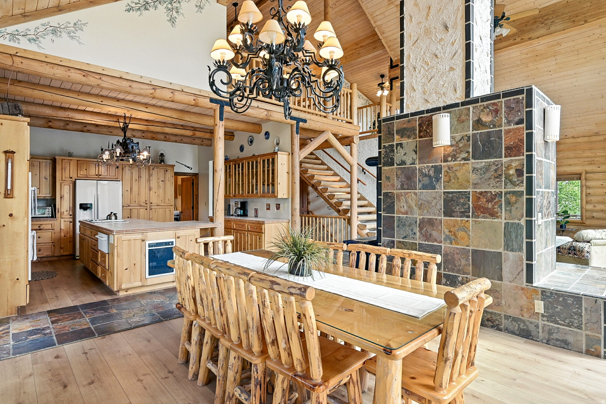 WOODBRIDGE - Residential