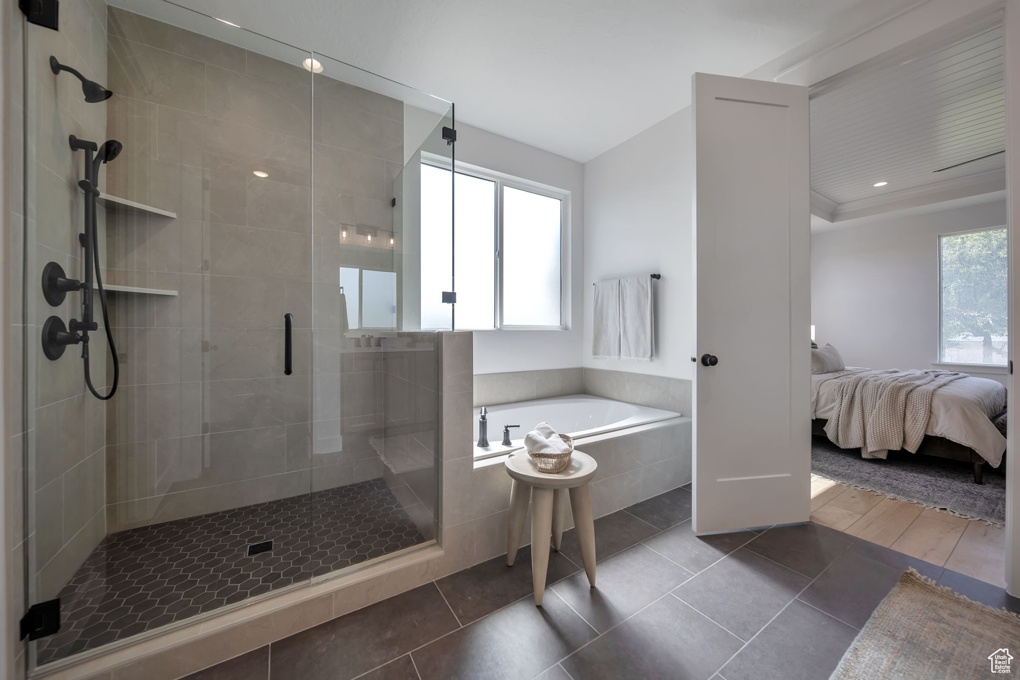 PINTAIL ESTATES - Residential