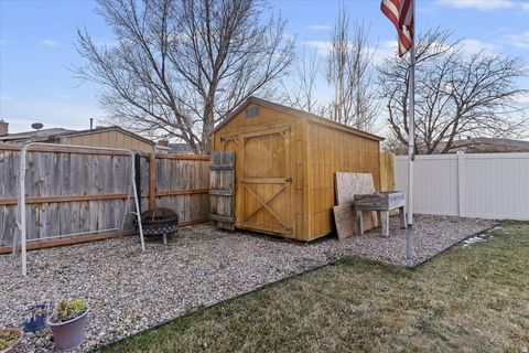 Tiny photo for 845 E CASSIE DR, South Ogden, UT 84405 (MLS # 2135485)