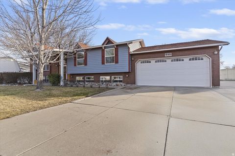Tiny photo for 845 E CASSIE DR, South Ogden, UT 84405 (MLS # 2135485)
