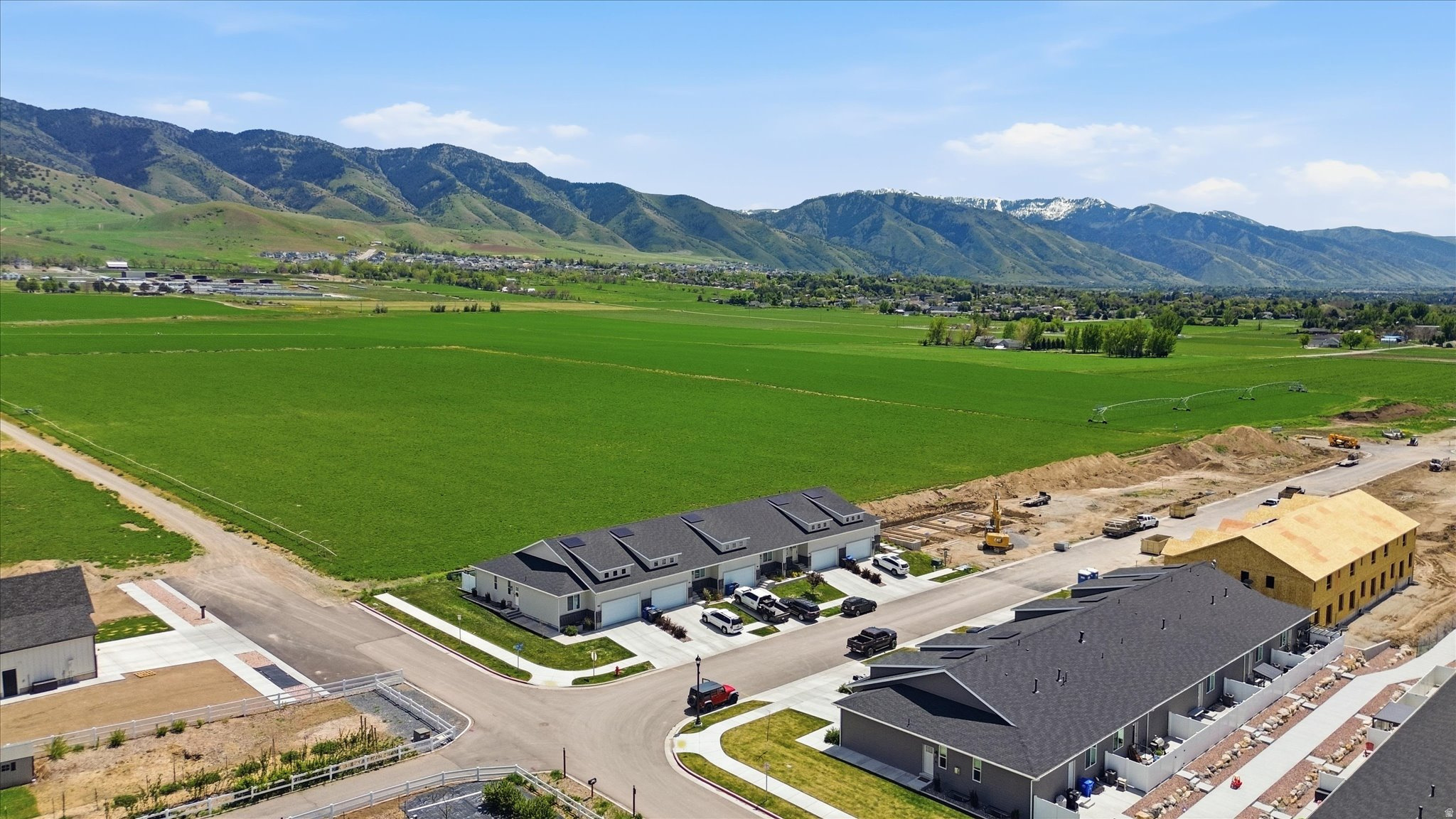 THE MEADOWS - Residential