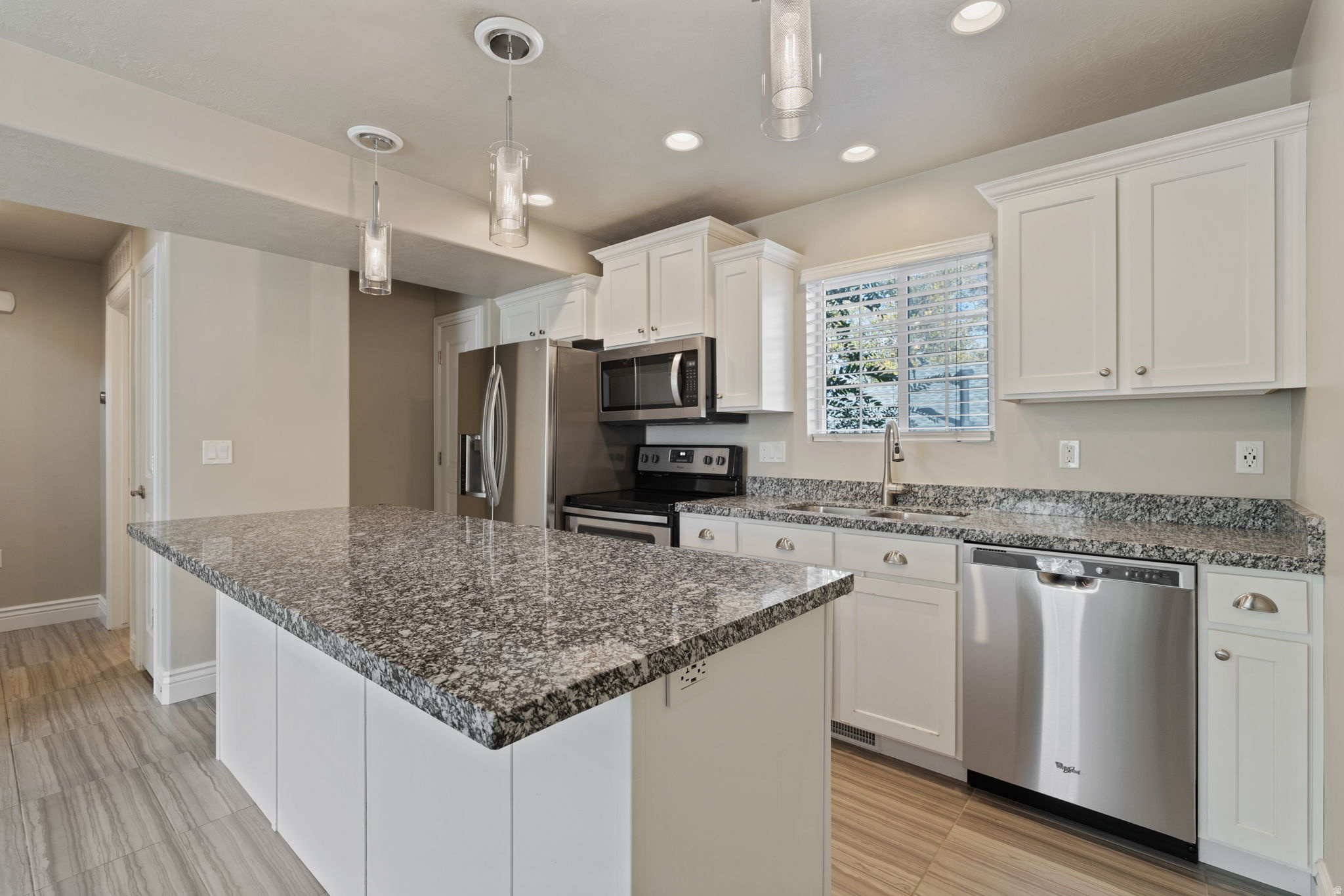 MAJESTIC ELMS - Residential Income