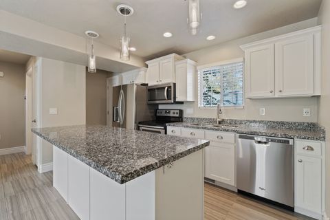 Tiny photo for 185 E MAJESTIC ELMS PL, South Salt Lake, UT 84115 (MLS # 2130928)