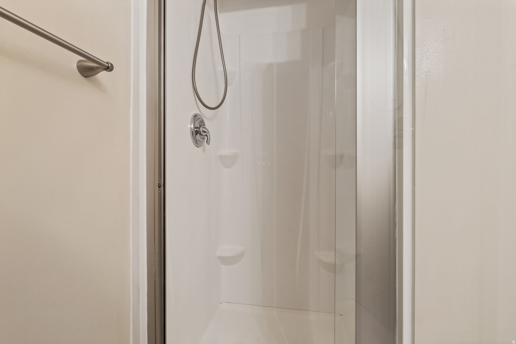 MAJESTIC ELMS - Residential Income