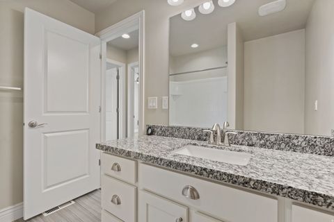 Tiny photo for 185 E MAJESTIC ELMS PL, South Salt Lake, UT 84115 (MLS # 2130928)