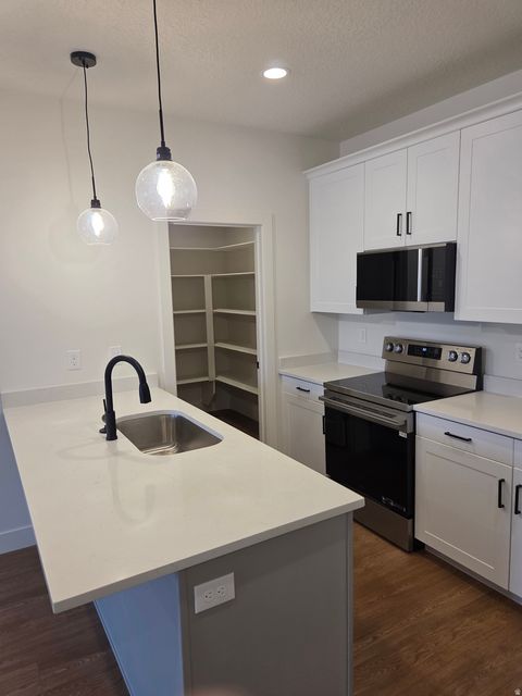 Tiny photo for 7633 S WOODTRAIL WAY E, Sandy, UT 84047 (MLS # 2132657)