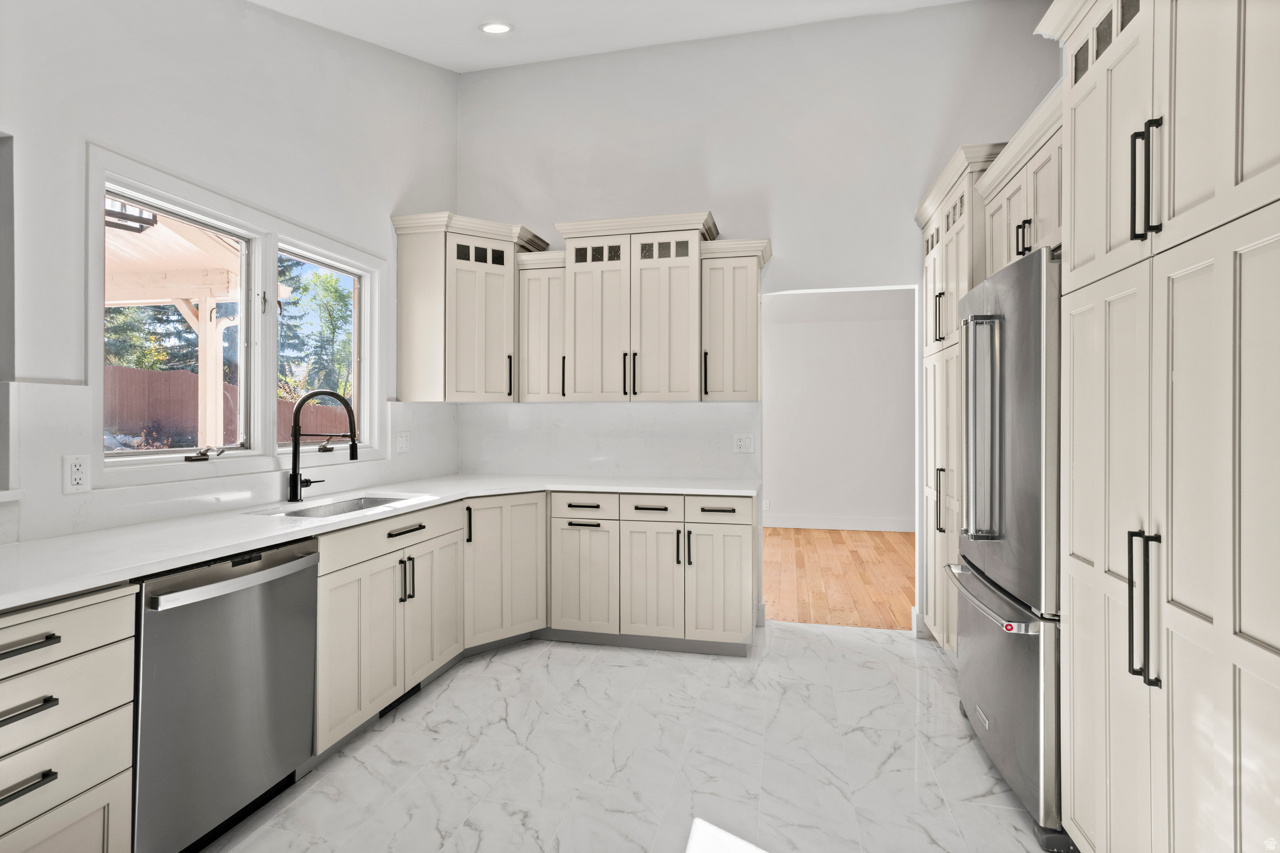 WILLOW CREEK SUB #2 - Residential