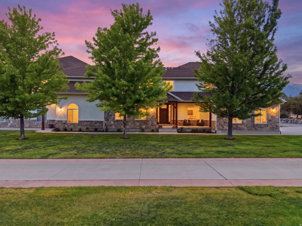 Photo of 702 S ALPINE HWY, Alpine, UT 84004 (MLS # 2171779)