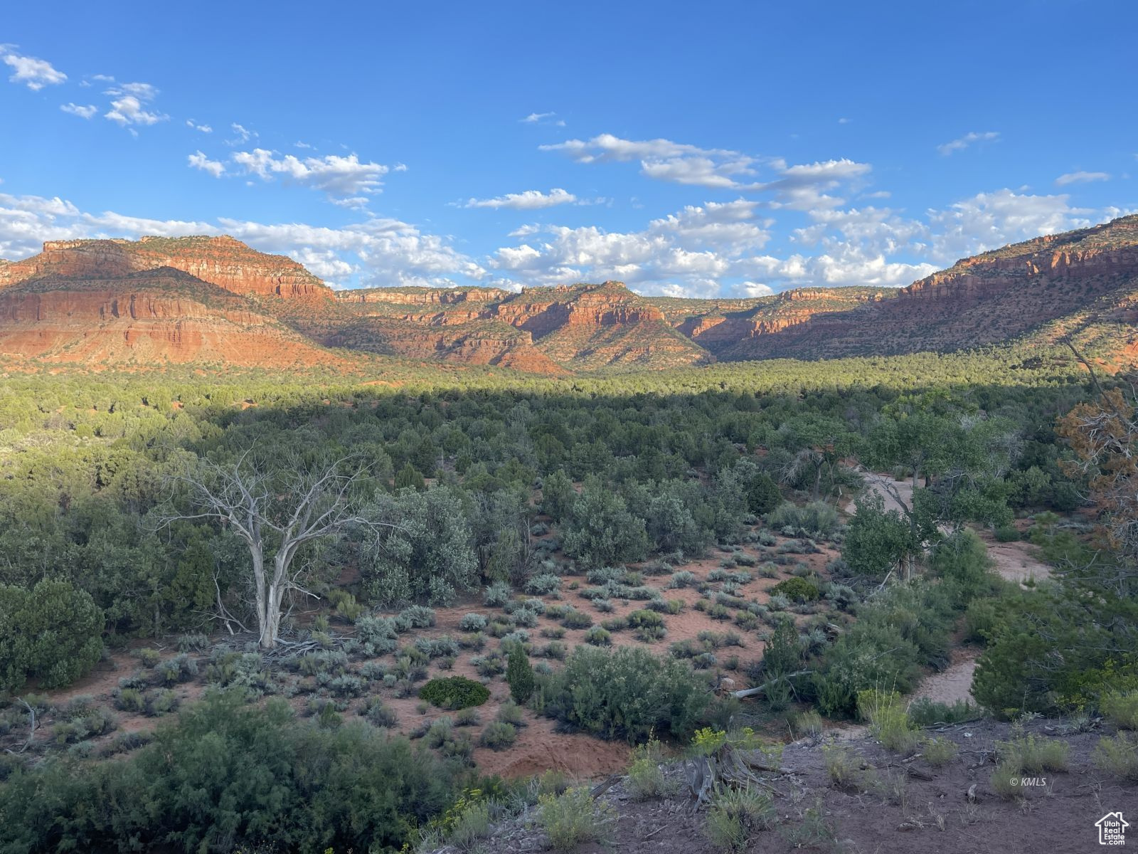 Stunning Development Opportunity: The Old Fort Movie Ranch Location: West of Kanab Creek Ranchos, Arizona Border Size:1896 Acres of Prime Development Land. Imagine owning a piece of cinematic history! Nestled just west of the enchanting Kanab Creek Ranchos, this sprawling 1896-acre canvas, known as the Old Fort Movie Ranch, is not just a piece of land; it's an experience waiting to unfold. This unique property has served as the backdrop for numerous films, commercials, and music videos, offering a perfect blend of natural beauty and historical allure. Key Features:-Cinematic Legacy: Step into a world where Hollywood has walked; this ranch has hosted iconic scenes, making it a remarkable investment for filmmakers, real estate developers, or anyone looking to capitalize on its storied past. - Nature at Its Best: The property is bordered by over 10,000 acres of BLM, SITLA, and bordering the Piute Reservation, promising unspoiled vistas and endless outdoor adventures. Imagine hiking, biking, or horseback riding right outside your door!- Ideal Location: With its close proximity to Kanab Airport, travel is a breeze for out-of-town guests or future residents. Buyer to verify all.