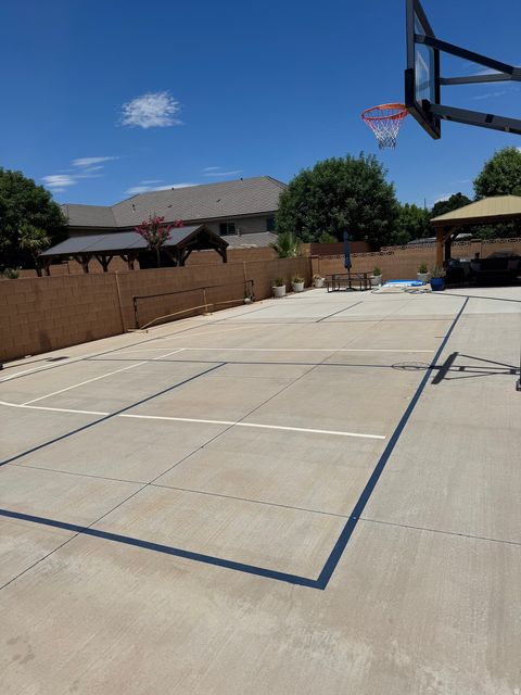 Tiny photo for 211 E SWALLOWTAIL LN, Washington, UT 84780 (MLS # 2144218)