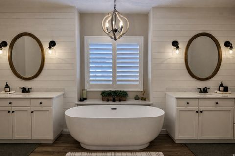 Tiny photo for 211 E SWALLOWTAIL LN, Washington, UT 84780 (MLS # 2144218)