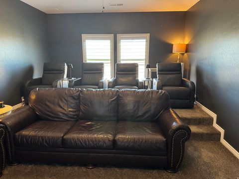 Tiny photo for 211 E SWALLOWTAIL LN, Washington, UT 84780 (MLS # 2144218)