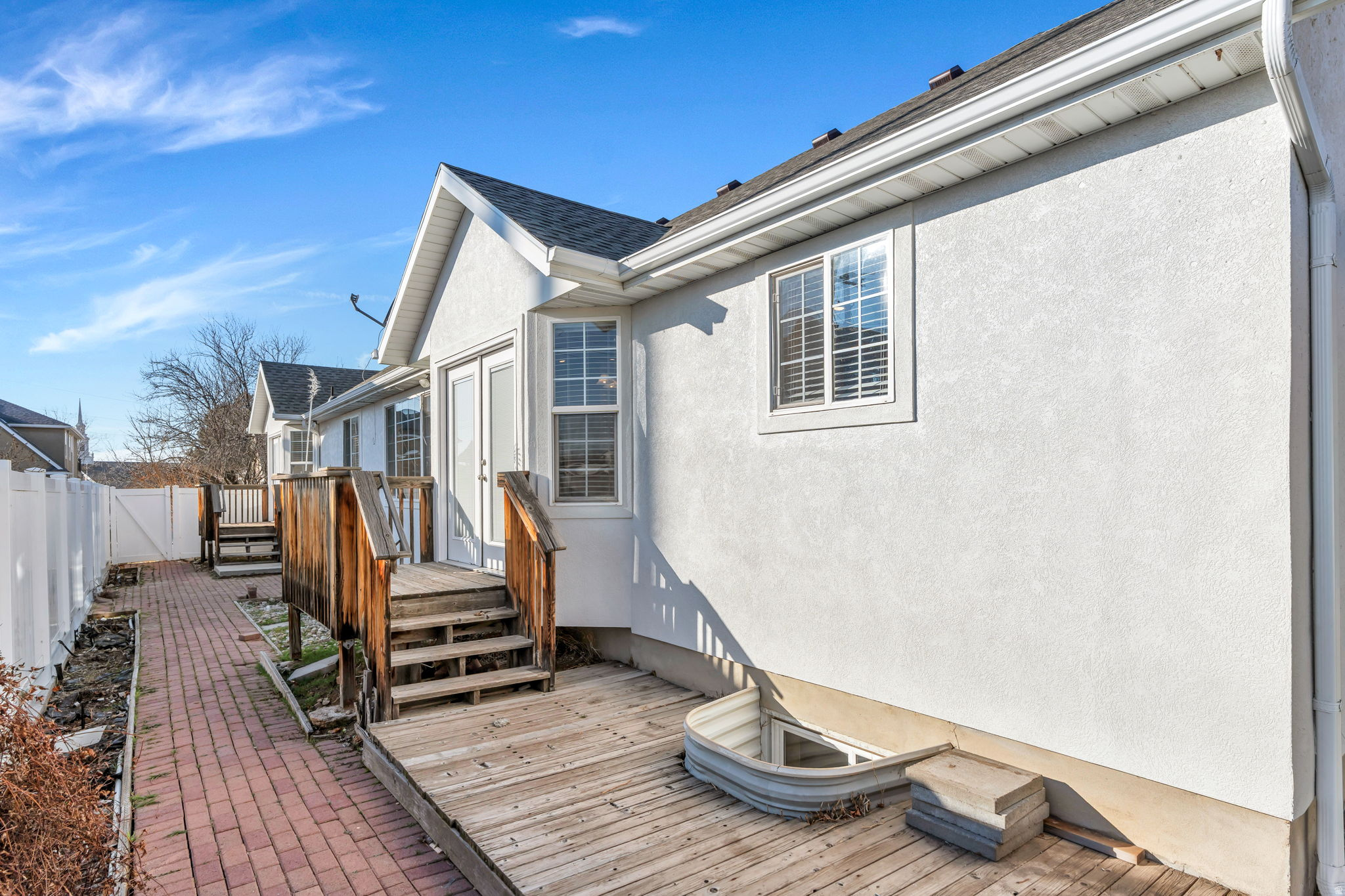 KIRKS FRUIT RANCH - Residential