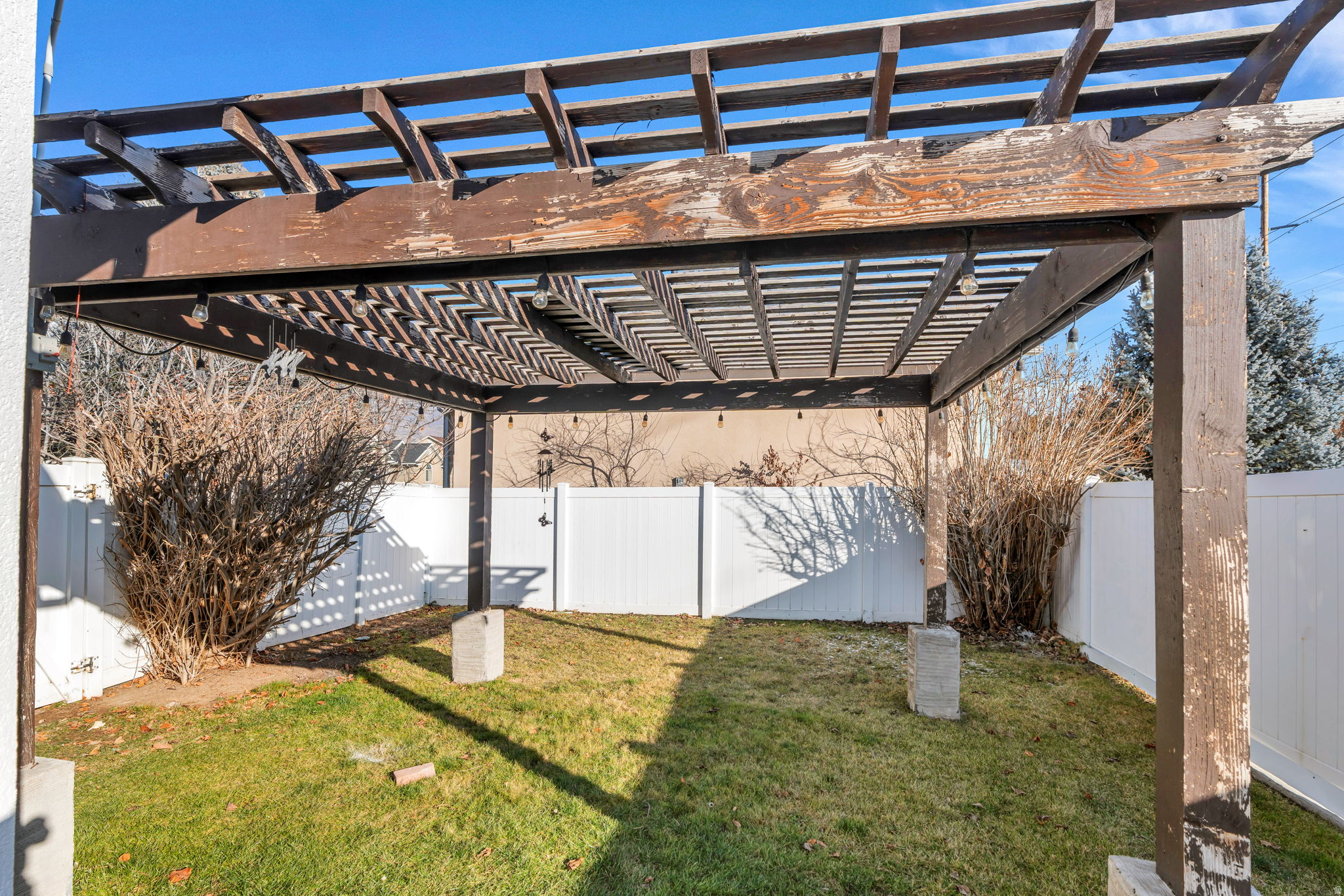 KIRKS FRUIT RANCH - Residential