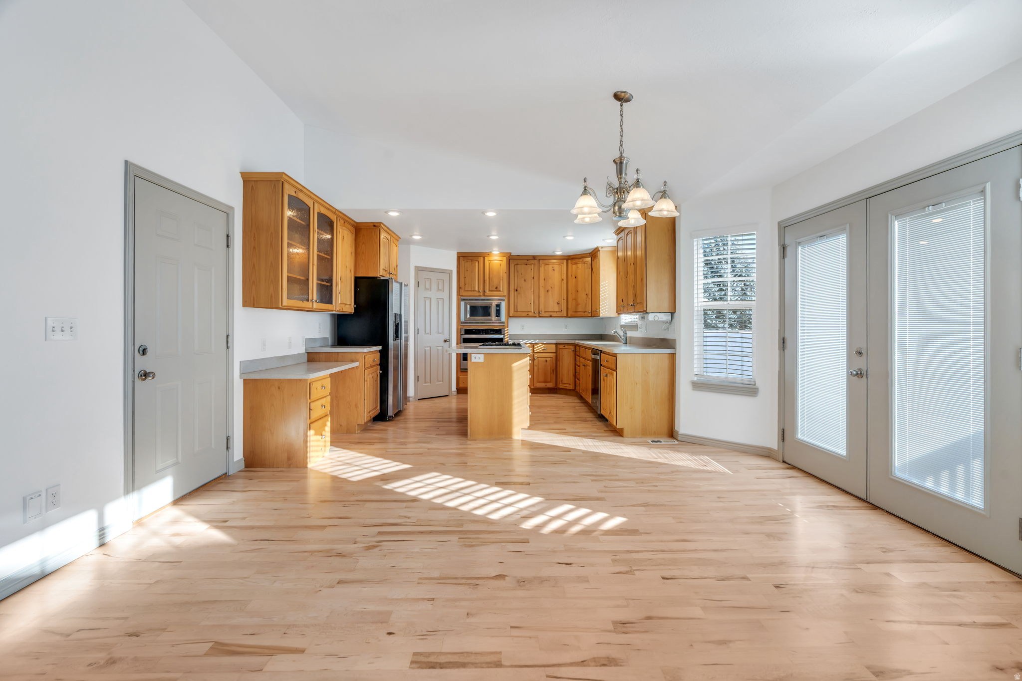 KIRKS FRUIT RANCH - Residential