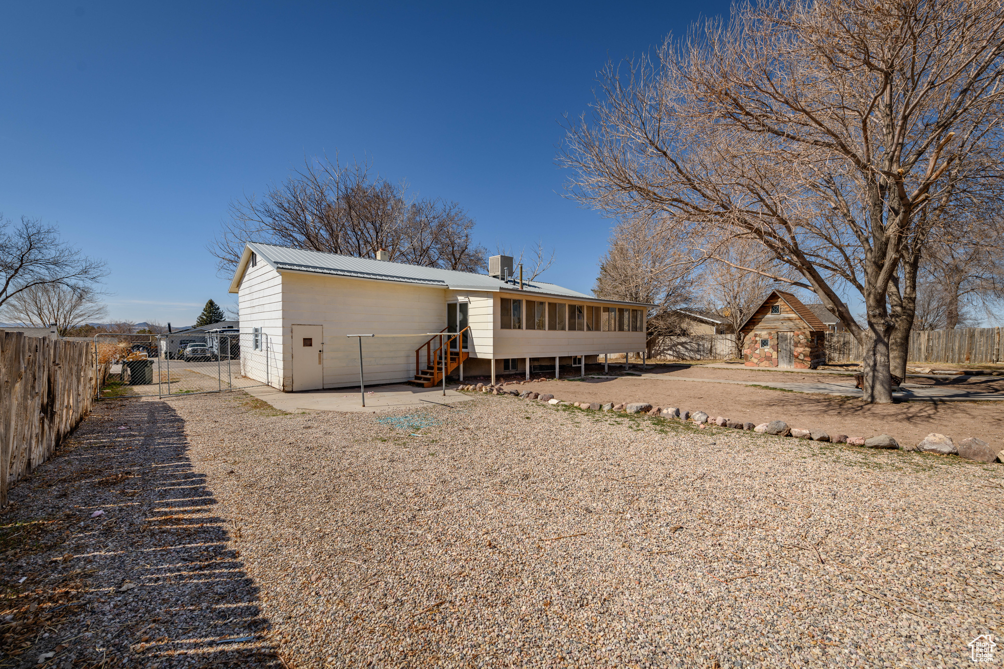 4644 N Pioneer Dr, Enoch, Utah image 7