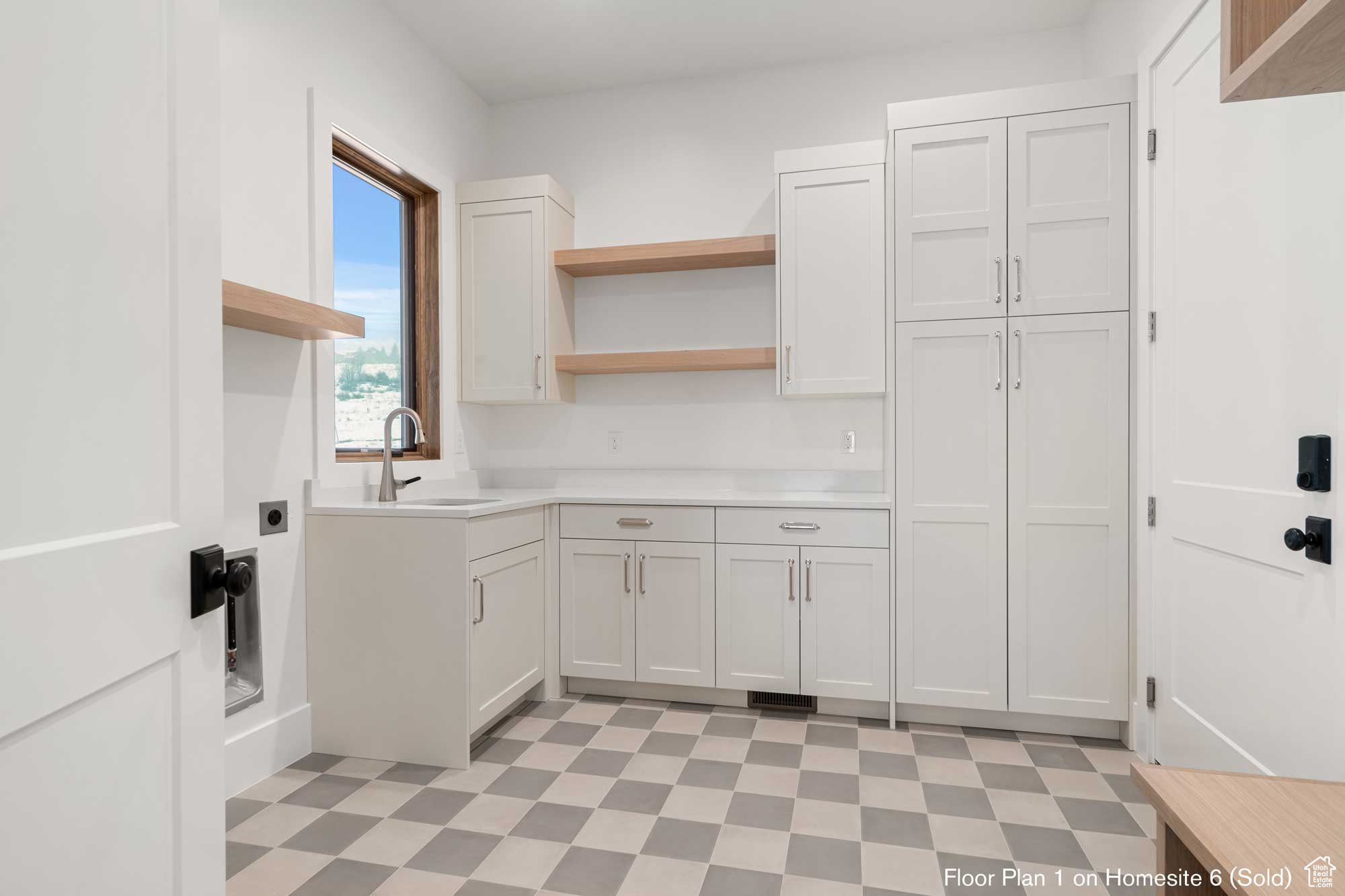 HARBOR VIEW ESTATES - Land