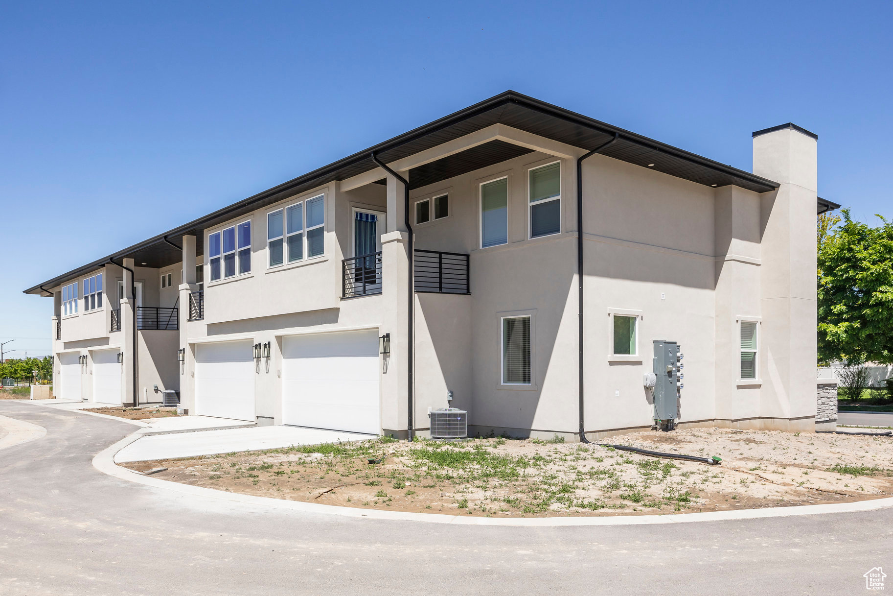 WESTFIELDS CENTRAL - Residential